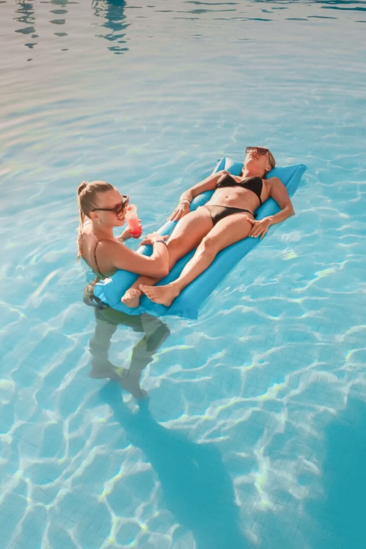 Swimming & Lounging